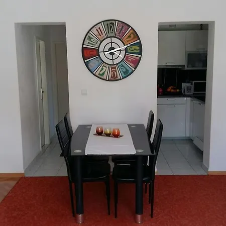 شقة Sara, Dugi Rat, Croatia دوغي رات