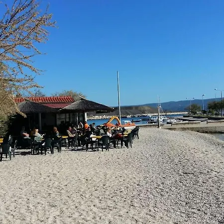 شقة Sara, Dugi Rat, Croatia